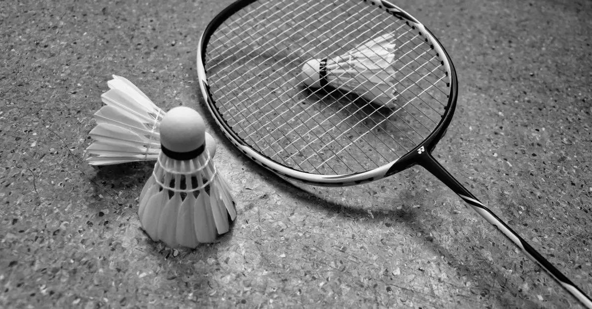 Comment choisir le bon équipement pour le badminton