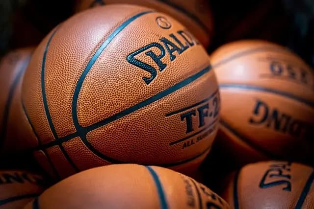 Comment choisir le meilleur équipement pour le basketball