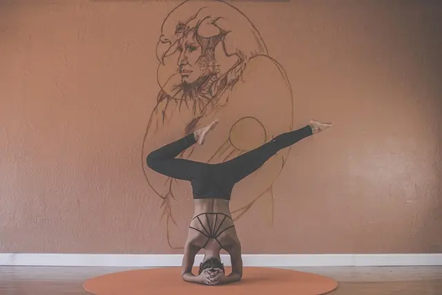 Comment choisir le bon équipement de yoga pour votre pratique
