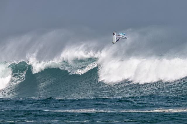 Comment choisir le meilleur équipement de surf adapté à votre niveau